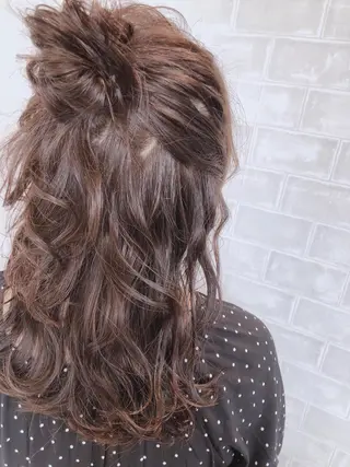 ミディアム カラー ヘアアレンジ 久保田 茜のヘアスタイル