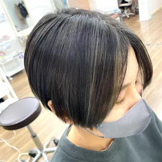 ショート カラー GLOSS♡ ヤマガミコウジのヘアスタイル