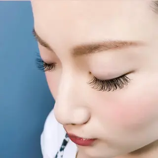 マツエク・マツパ 《カメレオン》 西田美輝のヘアスタイル