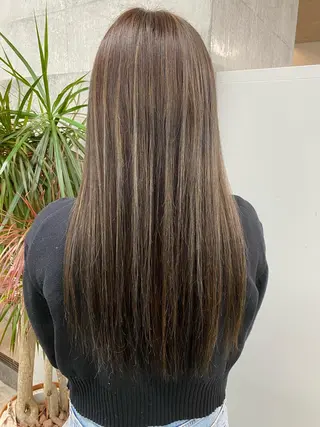 ロング カラー pista by primal所属・🌼ハイライト透明感 🌼maiのヘアスタイル