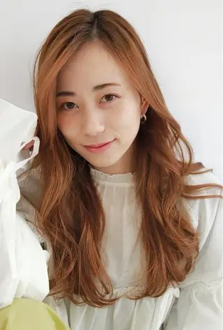 ロング カラー ヘアアレンジ レイヤー/ラベンダー オージュア/枝元唯のヘアスタイル