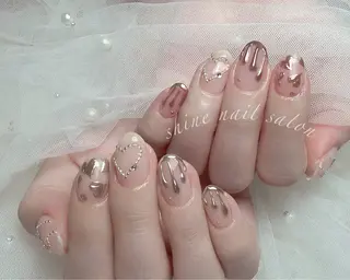 ネイル shineジェル& チップ長さだしのネイルデザイン