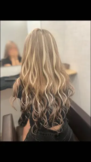 Relaxation Saljuのヘアスタイル