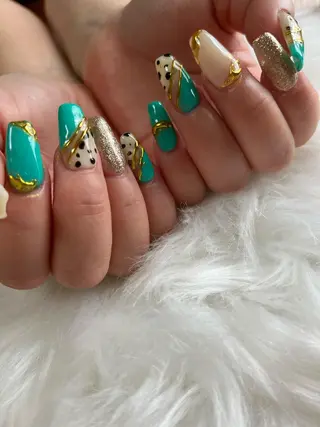 ネイル Rureri .のネイルデザイン