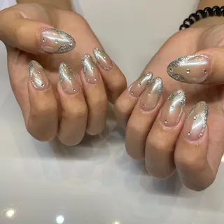 ネイル 糀屋 彩奈のネイルデザイン