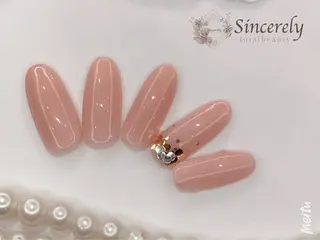 ネイル SINCERELY シンシアリー🌈のネイルデザイン