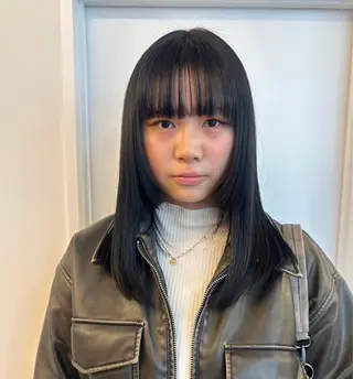 セミロング カラー MAI ⠀ ⠀ ⠀のヘアスタイル