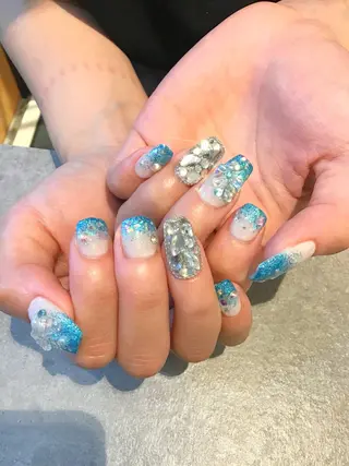 ネイル Nest 岩崎のネイルデザイン