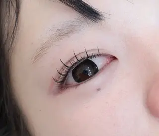 マツエク・マツパ ハニーラッシュ六本木店所属・鈴木 SUZUKIの眉毛・アイブロウイメージ