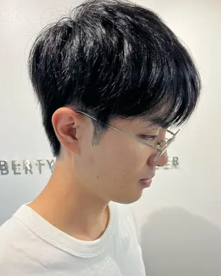 ショート メンズ HANA ハナのヘアスタイル