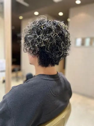 パーマ メンズ 心斎橋バレイヤージュ 小林勝貴のヘアスタイル