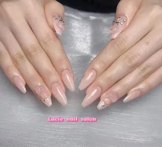 ネイル LUCIE NAIL SALON所属・ルシエ 浅草橋のネイルデザイン