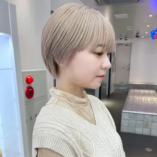 ショート カラー Je suis heureuse Miel所属・🐩艶カラー/ chisato🌙のヘアスタイル
