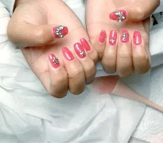 ネイル pink ladyサロン所属・べ にのネイルデザイン