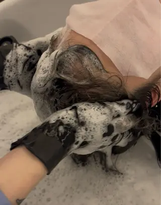 岡 愛梨のヘアスタイル