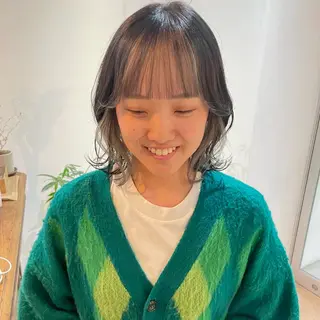 ミディアム カラー ショート/ブリーチ mizuki🐋のヘアスタイル