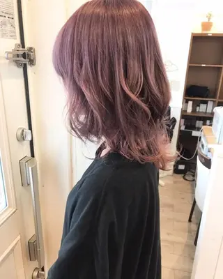ミディアム カラー ヘアアレンジ Blink Remit hair明野店所属・秋月 亜耶のヘアスタイル