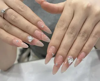 ネイル Pure&Rich Nailのネイルデザイン