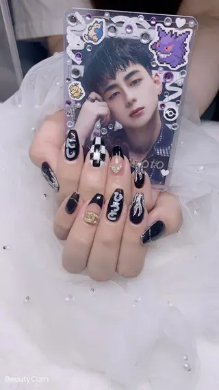 ネイル NailYY所属・NailYY よよのネイルデザイン