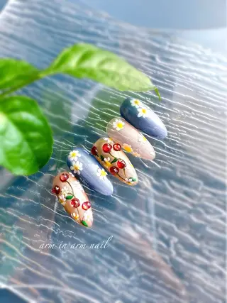 ネイル arm in arm ︎✿Yamamotoのマツエク・マツパデザイン