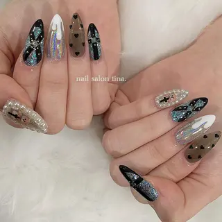 ネイル nail salon tina.所属・中山 はづきのネイルデザイン