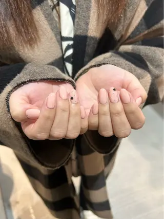 ネイル nailstudio LÓE所属・Jr.nailist mahoのネイルデザイン