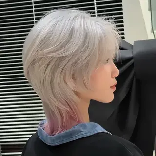 ミディアム SHIN レイヤー‪‪カットのヘアスタイル