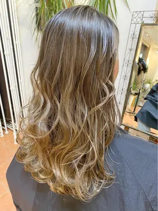 ロング カラー 石井 佑樹のヘアスタイル