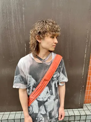 ミディアム カラー パーマ 平内 賢人のヘアスタイル