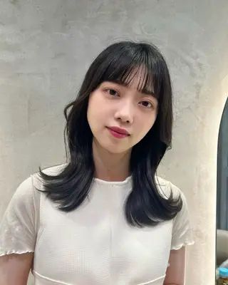 ミディアム 宮嶋 蓮のヘアスタイル