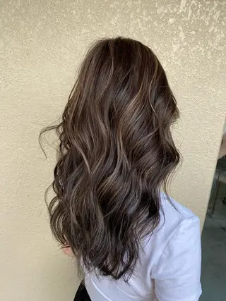 セミロング カラー パーマ ヘアアレンジ メンズ キッズ ネイル マツエク・マツパ レイヤー／顔周り 韓国ヘア森田和貴のヘアスタイル