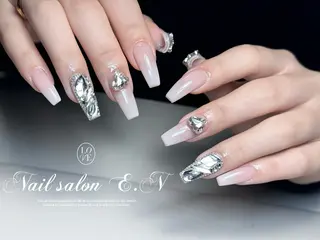 ネイル E.N🦋 長さ出し/持ち込みのネイルデザイン
