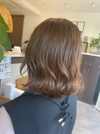 ミディアム カラー 高木 櫻のヘアスタイル