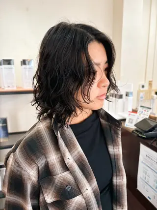 ミディアム Miyamoto Yasuchikaのヘアスタイル
