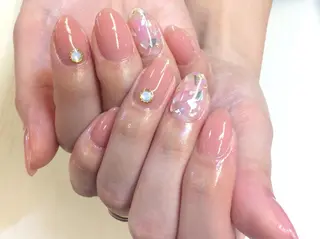 ネイル 新橋 ルキナ スタッフのネイルデザイン