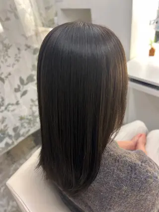 ミディアム カラー 可信 麗菜のヘアスタイル