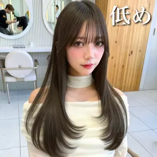 セミロング カラー 似合わせレイヤー 透明感カラーのヘアスタイル