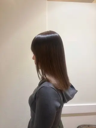 セミロング あいしぇ Ash川口のヘアスタイル