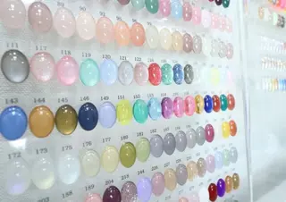 ネイル novem所属・novem Manamiのネイルデザイン