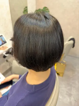 ショート カラー 粟野 裕稀のヘアスタイル