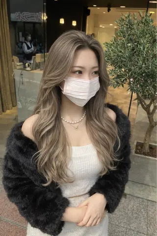 カラー 透明感のある艶髪なら 矢場町駅4番出口すぐのヘアスタイル