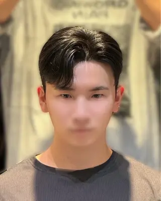 ショート パーマ メンズ YUKI🇰🇷 カルマ／ダウンパーマのヘアスタイル