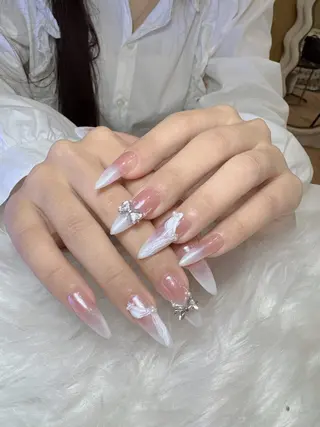ネイル Minette nailHuongのネイルデザイン