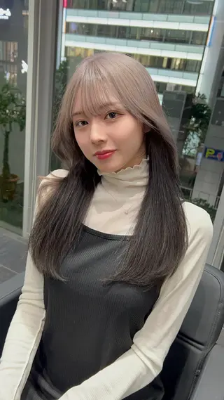 セミロング i.osaka所属・たつ/レイヤーカット 顔周り/髪質改善のヘアスタイル