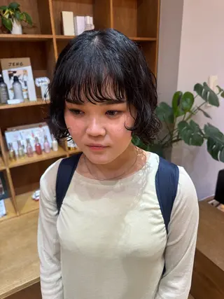 ショート カラー パーマ 大橋 芽衣のヘアスタイル