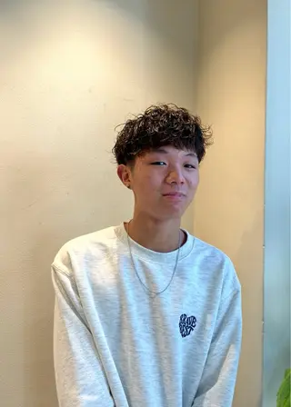 パーマ メンズ CYAN.栄店所属・久野 紗愛のヘアスタイル