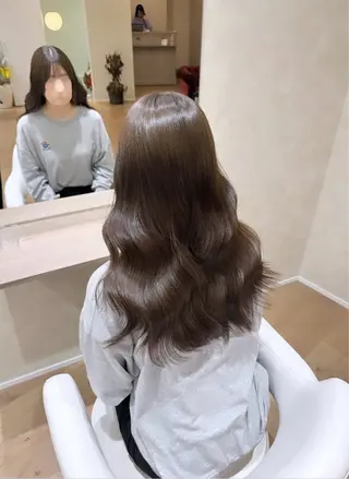 ロング 艶カラー /顔周り◎ 小川泰輝💍のヘアスタイル