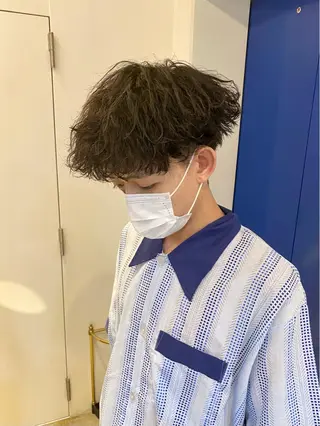 ショート パーマ メンズ JINKIメンズ特化 メンズカットパーマのヘアスタイル