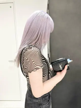 セミロング カラー kai .のヘアスタイル