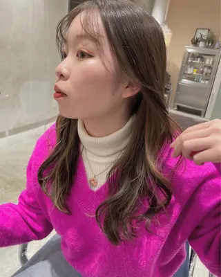 ロング カラー wewe: momoeのヘアスタイル